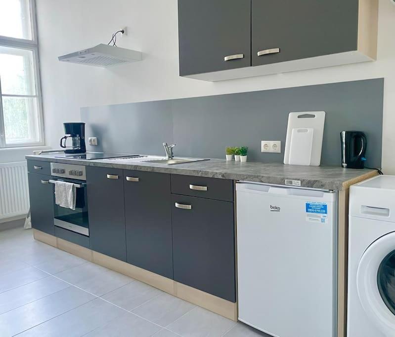 60 M2 Sunny - Free Parking Apartment Wien